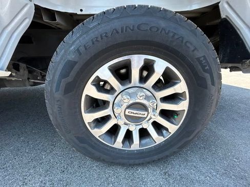 Used 2022 Ford F250 Lariat w/ Lariat Value Package AWD/4WD image 18
