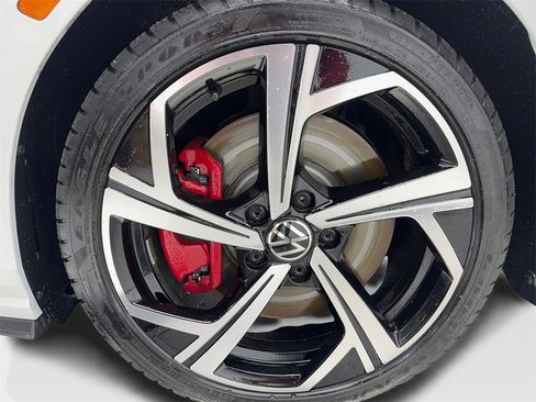 Used 2024 Volkswagen GTI SE image 40
