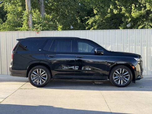 Used 2021 Cadillac Escalade Sport Platinum AWD/4WD image 8