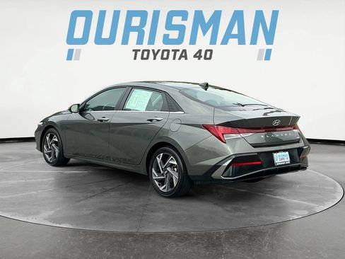 Used 2025 Hyundai Elantra Limited FWD image 5