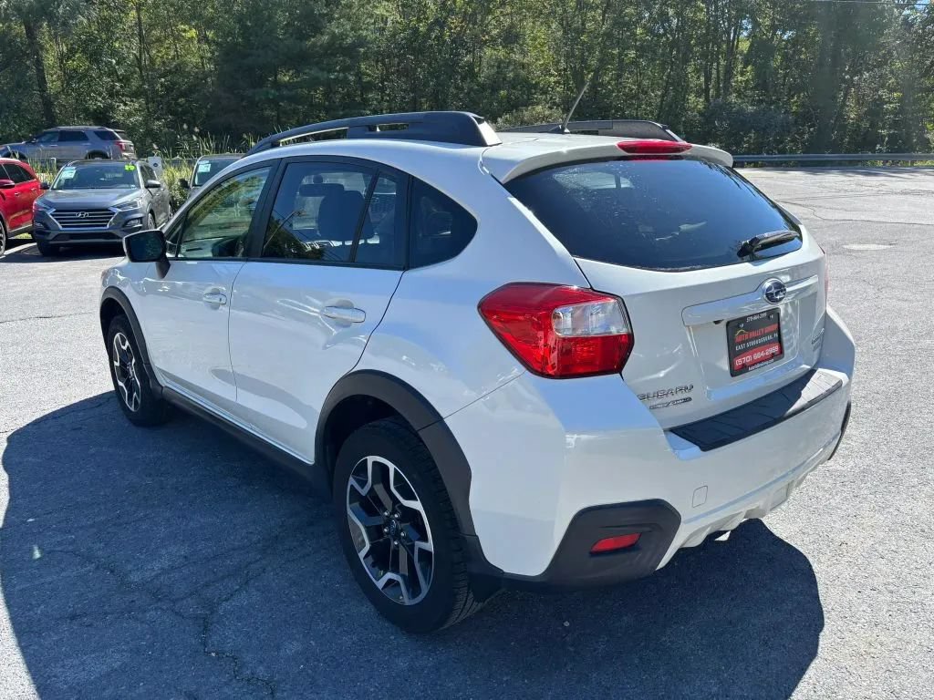 Used 2017 Subaru Crosstrek 2.0i Premium AWD/4WD image 6