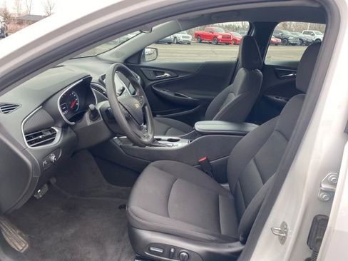 Used 2024 Chevrolet Malibu LT image 15