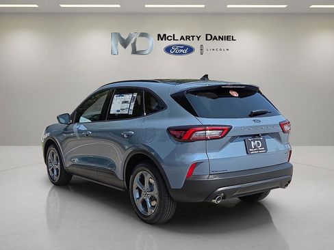 New 2025 Ford Escape ST-Line w/ Equipment Group 301A image 4