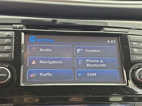 Used 2016 Nissan Rogue SV w/ SV Premium Package AWD/4WD image 21