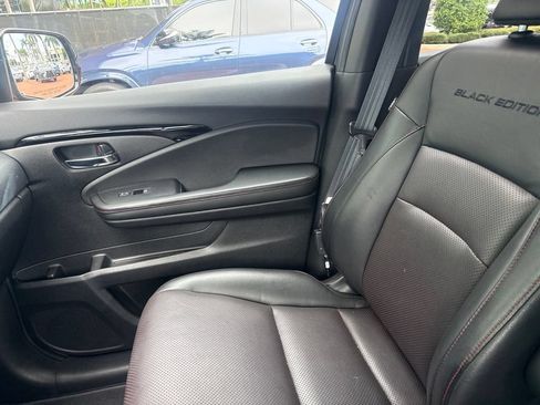 Used 2020 Honda Ridgeline Black Edition image 4