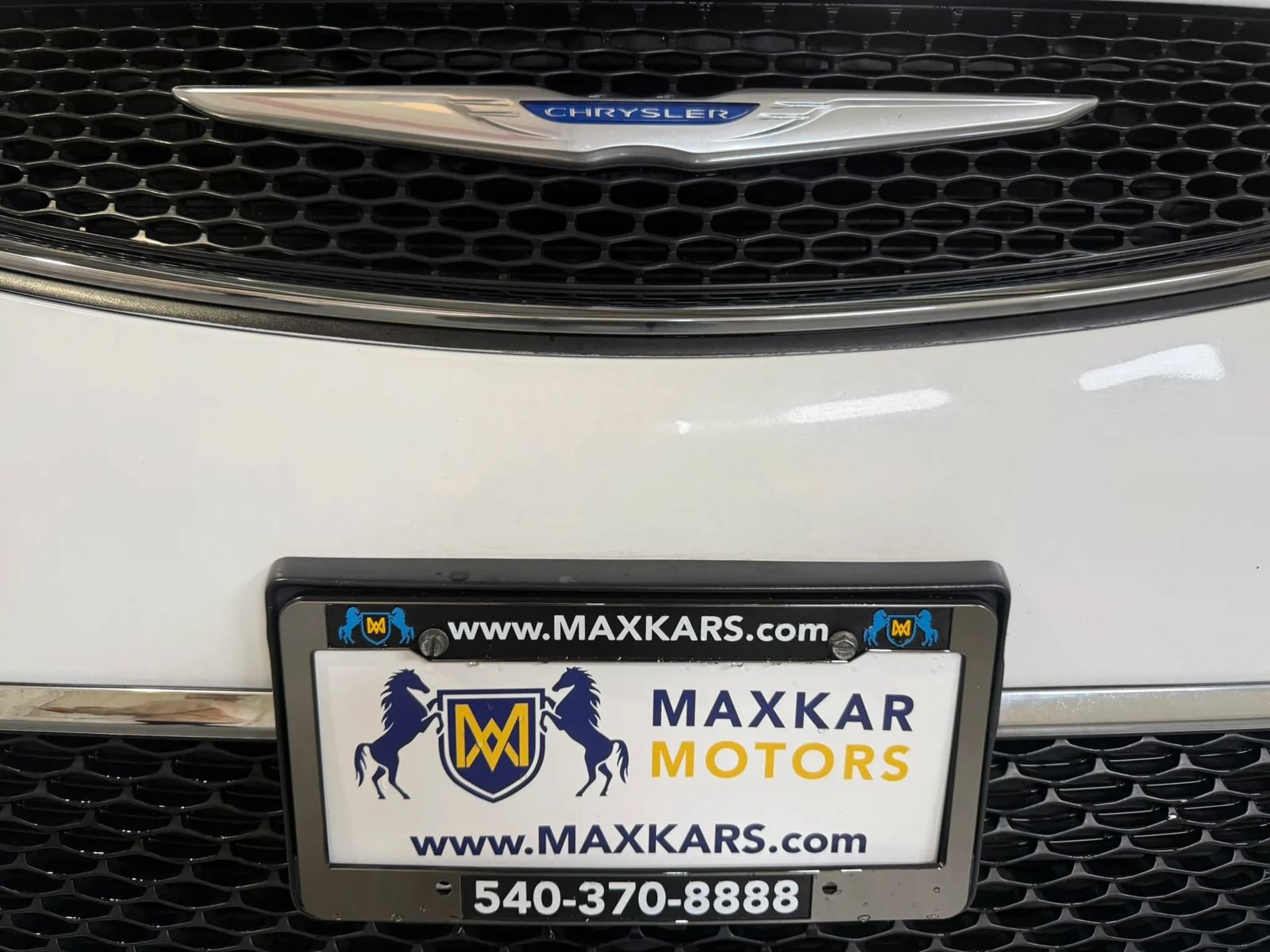 Used 2018 Chrysler Pacifica Touring-L FWD image 47