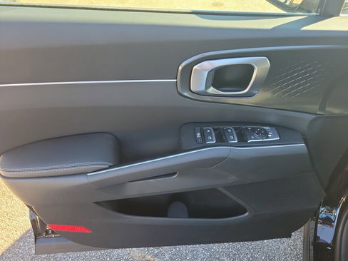 New 2026 Kia Sorento LX image 19