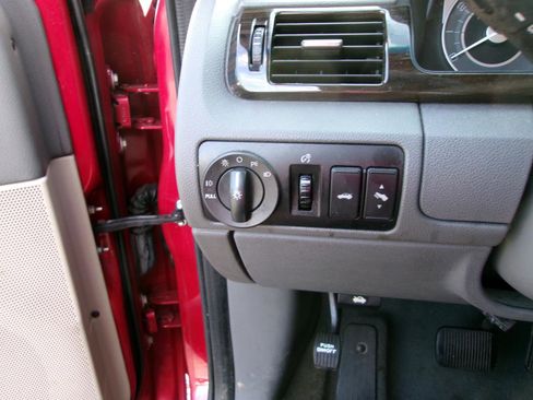 Used 2009 Mercury Sable Premier image 15