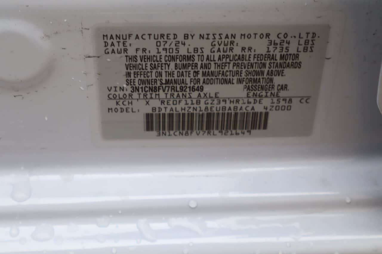 Used 2024 Nissan Versa SR w/ Trunk Package FWD image 28