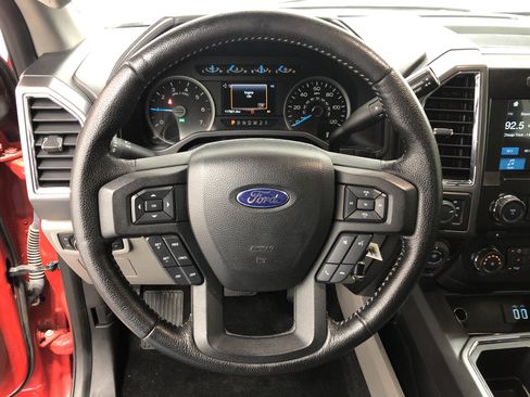 Used 2016 Ford F150 XLT w/ Equipment Group 302A Luxury image 22