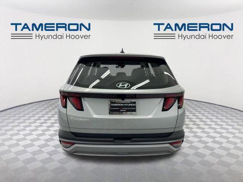New 2026 Hyundai Tucson SE image 4