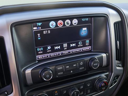 Used 2018 GMC Sierra 2500 SLT w/ Duramax Plus Package image 19