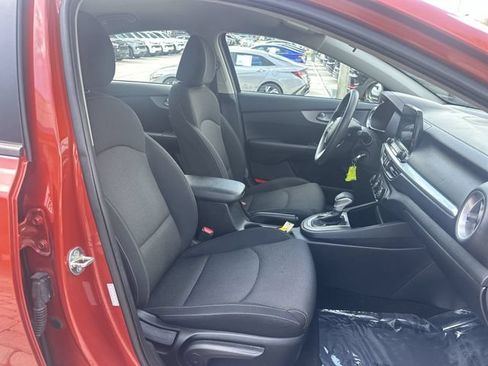 Used 2024 Kia Forte LXS FWD image 29