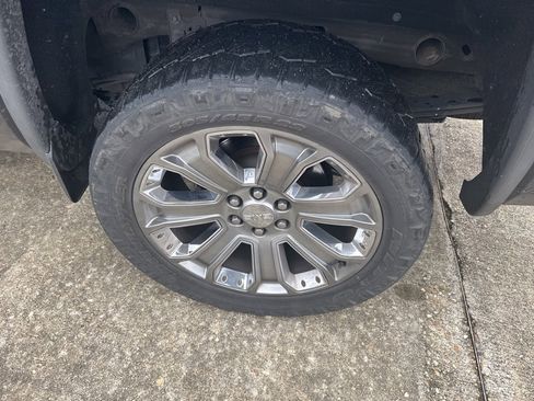 Used 2018 GMC Sierra 1500 Denali w/ Denali Ultimate Package image 21