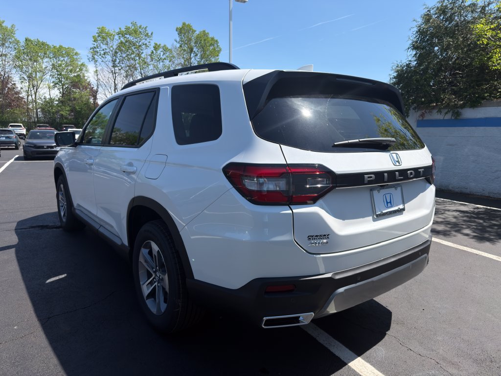 New 2026 Honda Pilot EX-L image 3
