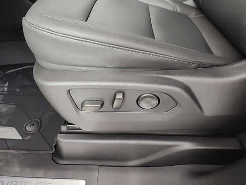 New 2026 Chevrolet Suburban Z71 w/ Comfort Package image 26