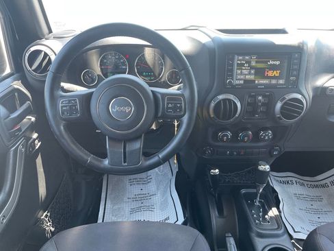 Used 2015 Jeep Wrangler Unlimited Sport w/ Quick Order Package 24S AWD/4WD image 21