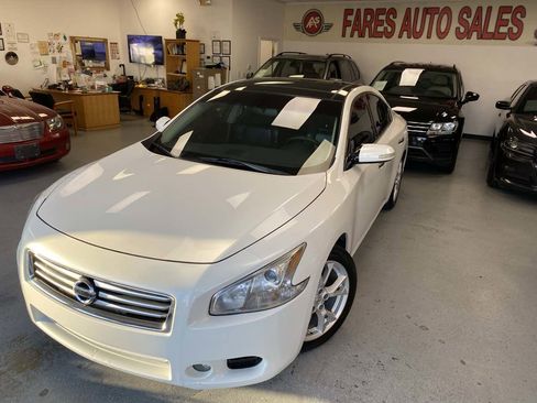 Used 2012 Nissan Maxima 3.5 SV w/ Premium Pkg image 9