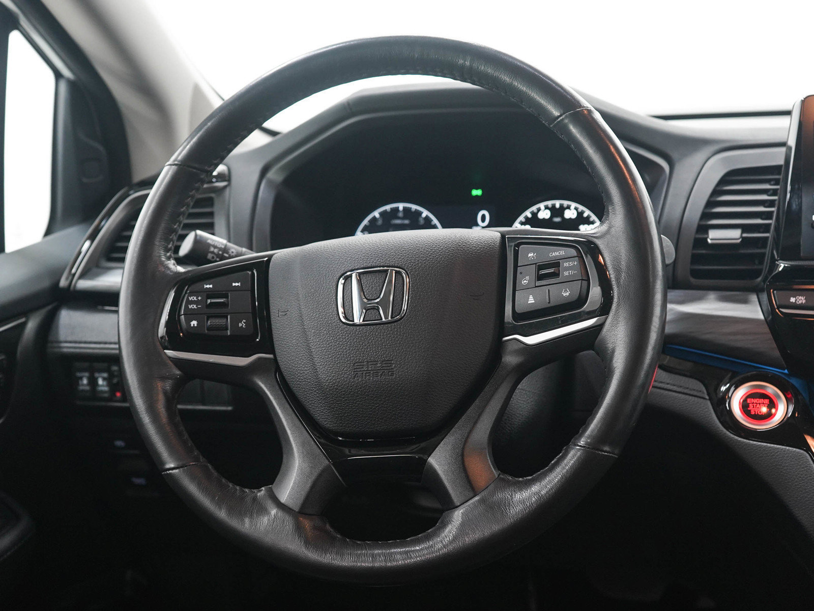 Used 2025 Honda Odyssey Elite image 19