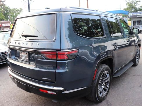 Used 2024 Jeep Wagoneer Series II AWD/4WD image 5