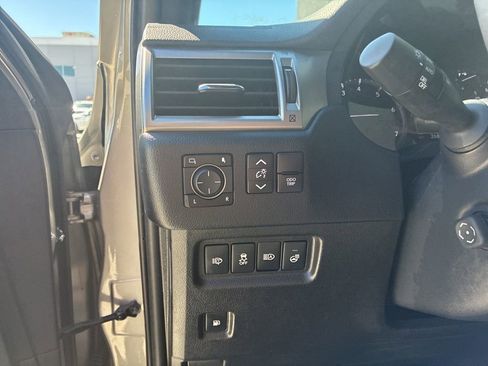 Used 2023 Lexus GX 460 Premium AWD/4WD image 20
