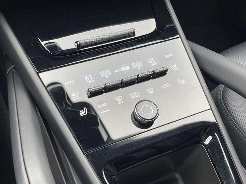 Used 2024 Porsche Cayenne Turbo GT image 24