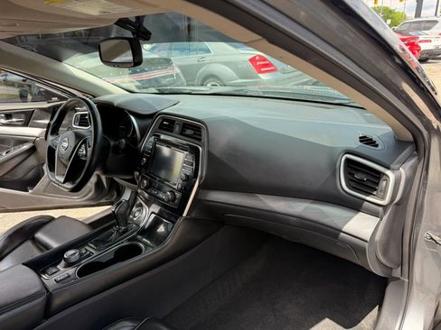 Used 2018 Nissan Maxima FWD image 23