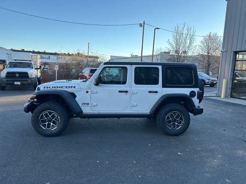 New 2026 Jeep Wrangler Unlimited Rubicon w/ Safety Group image 8