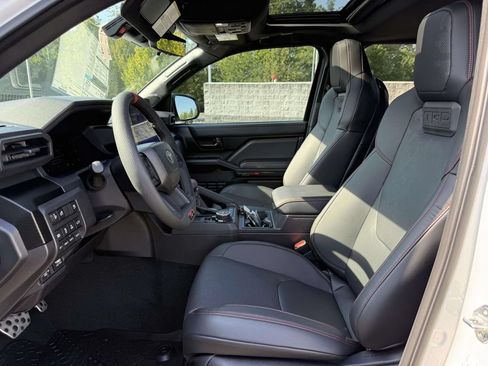 Used 2026 Toyota Tacoma TRD Pro AWD/4WD image 12