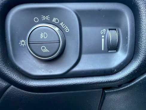 Used 2022 RAM 3500 Big Horn w/ Level C Equiment Group AWD/4WD image 22