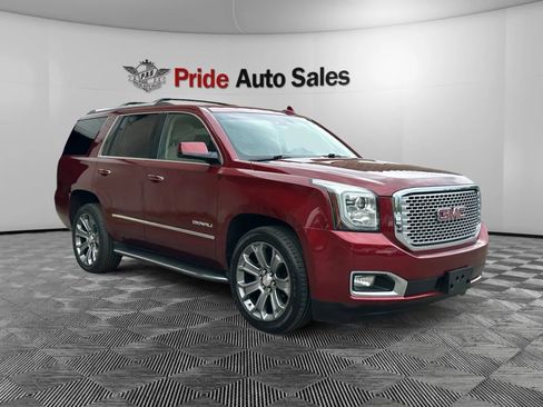 Used 2016 GMC Yukon Denali w/ Open Road Package AWD/4WD image 3