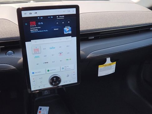 New 2025 Ford F350 Lariat w/ FX4 Off-Road Package image 18