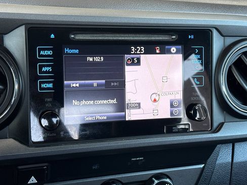 Used 2019 Toyota Tacoma TRD Off-Road AWD/4WD image 24