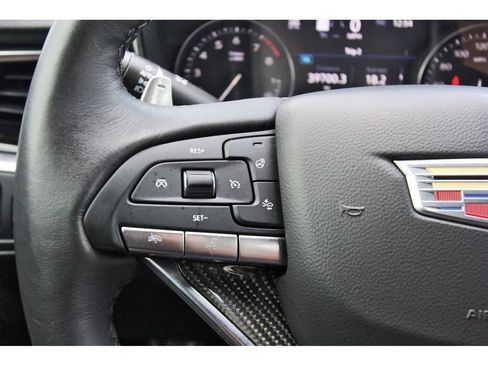 Certified 2023 Cadillac XT6 Sport w/ Technology Package image 16