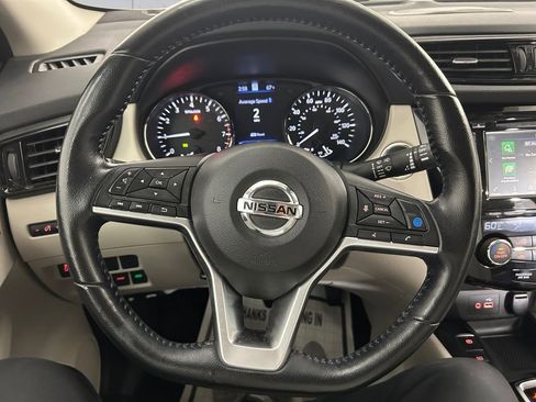 Used 2021 Nissan Rogue Sport SL w/ Premium Package image 9