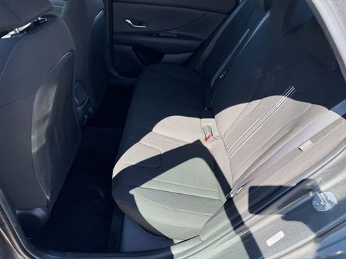Used 2024 Hyundai Elantra SEL image 21