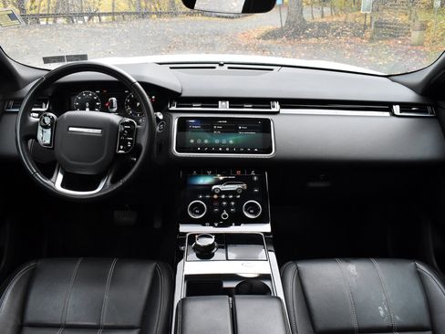 Used 2019 Land Rover Range Rover Velar S image 30