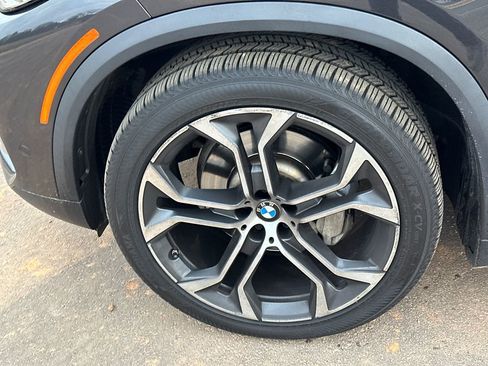 Used 2021 BMW X5 xDrive40i w/ Executive Package image 11