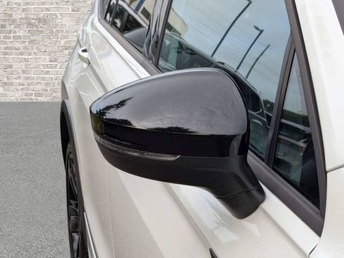 Certified 2023 Volkswagen Tiguan SE R-Line FWD image 12
