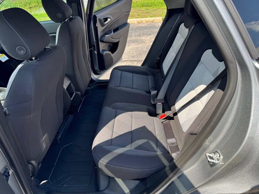New 2026 Chevrolet Trax LS w/ LS Convenience Package FWD image 21
