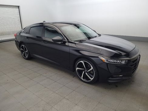 Used 2018 Honda Accord Sport image 13