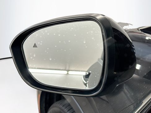 Used 2024 Mitsubishi Outlander SE AWD/4WD image 16