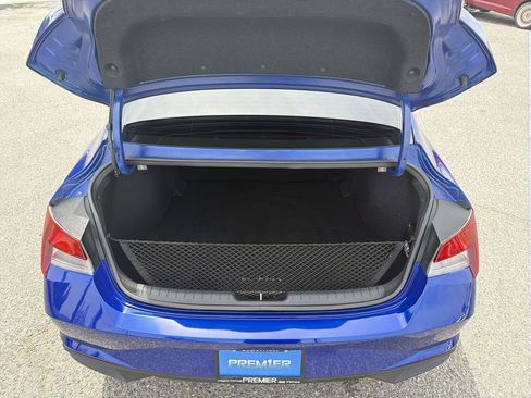 Used 2023 Hyundai Elantra SEL w/ Convenience Package FWD image 20