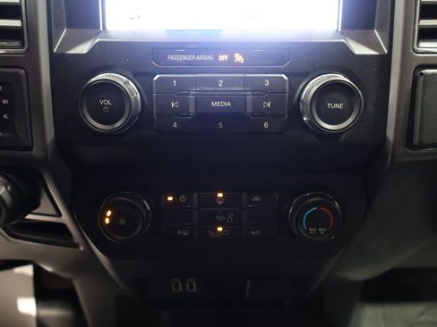 Used 2019 Ford F150 XLT w/ Trailer Tow Package image 29