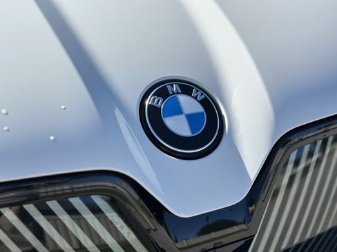 New 2026 BMW iX xDrive45 image 11