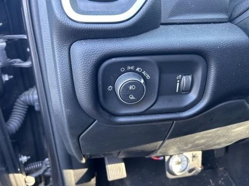 Used 2022 RAM 2500 Big Horn w/ Level A Equipment Group image 18