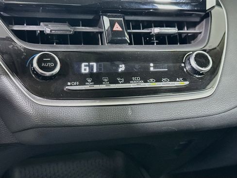 Used 2022 Toyota Corolla LE FWD image 23