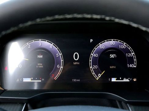 New 2025 Jeep Grand Cherokee L Laredo image 12