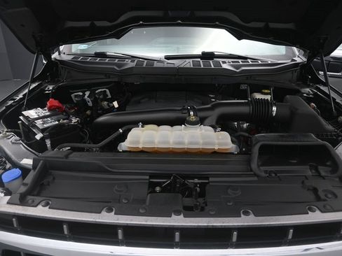 Used 2021 Ford F150 Lariat w/ Equipment Group 502A High AWD/4WD image 9