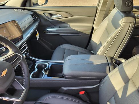 New 2026 Chevrolet Traverse LT w/ Driver Confidence Package FWD image 19